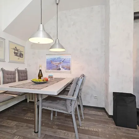 펜션 Waldsiedlung Dhh Waldhaus 6 *